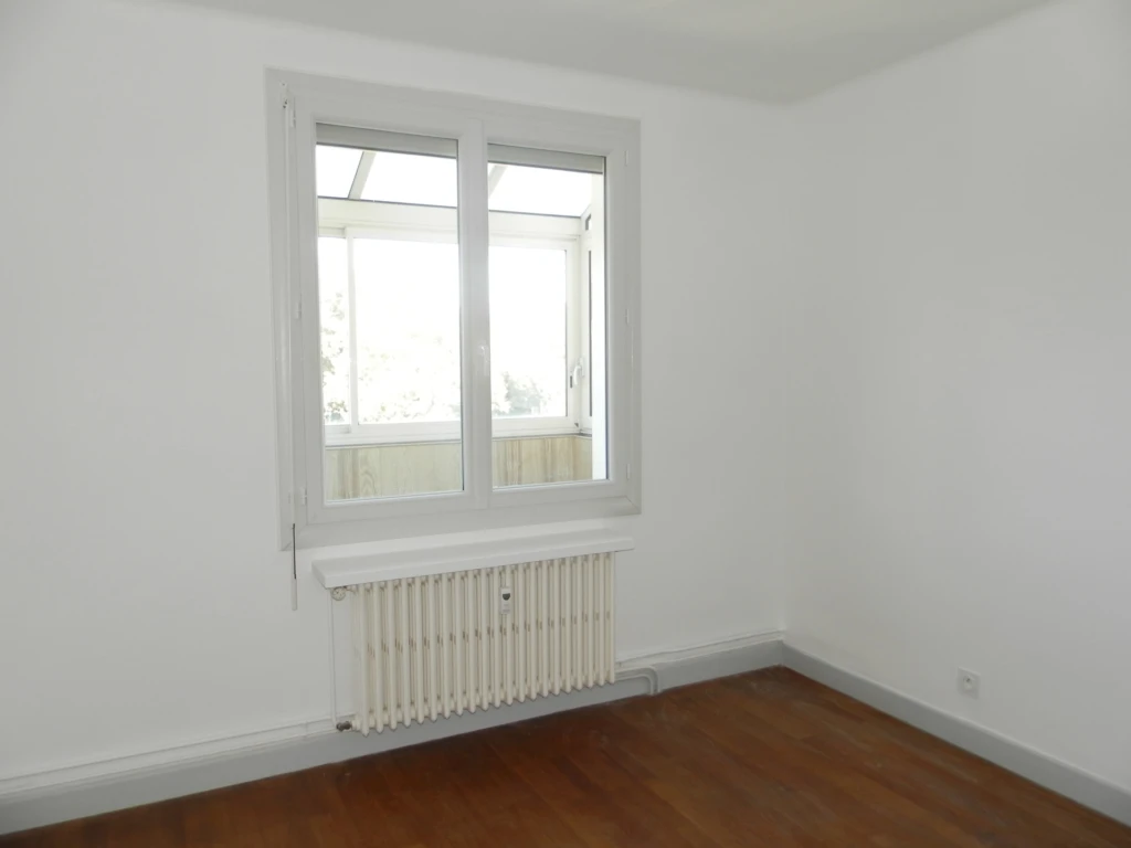 CHAMBRE 11.80 M²
