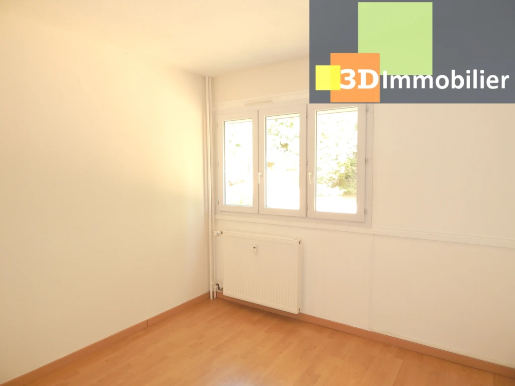 CHAMBRE 10.50 M² AVEC LOGGIA