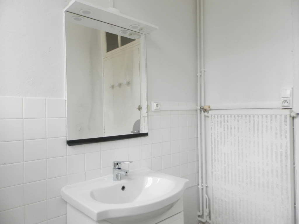 SALLE D'EAU 3.50 M²