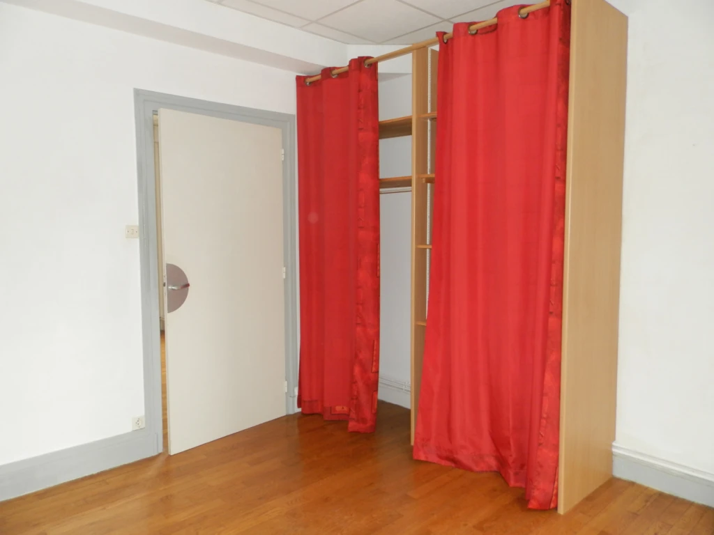 CHAMBRE 12.70 M²