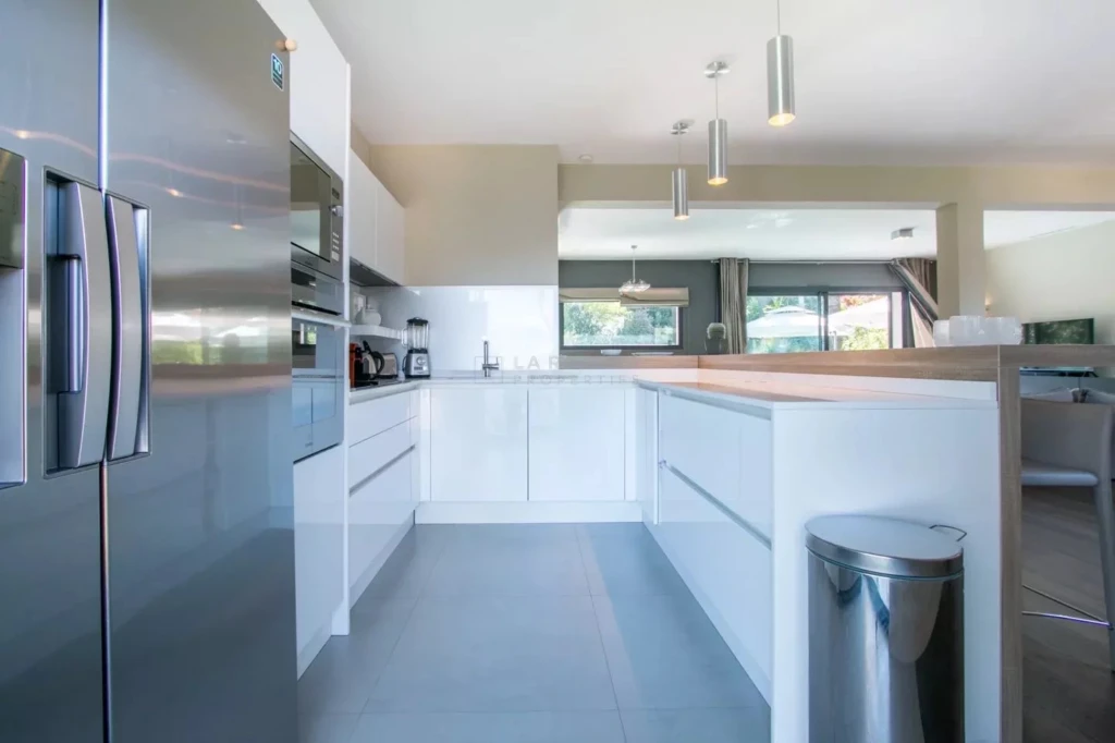 Cuisine Carrelage Acier inoxydable