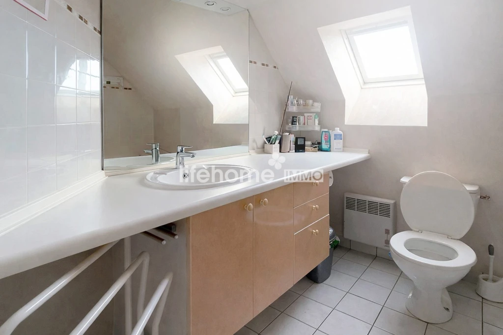 Deuxième chambre à l'étage (8.65 m2)