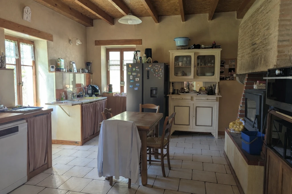 Photo 12