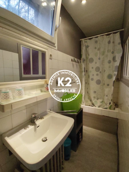 T3 - Salle d'eau 1