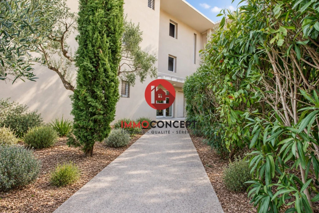 Accès hall d'entrée