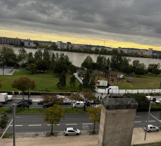 Vue Garonne depuis la cuisine