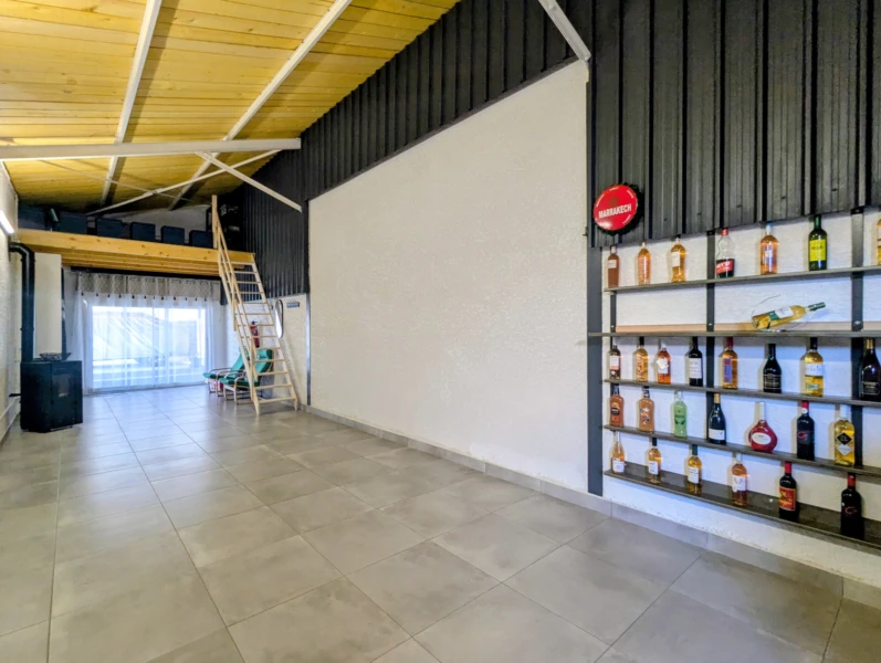 Hangar aménagé