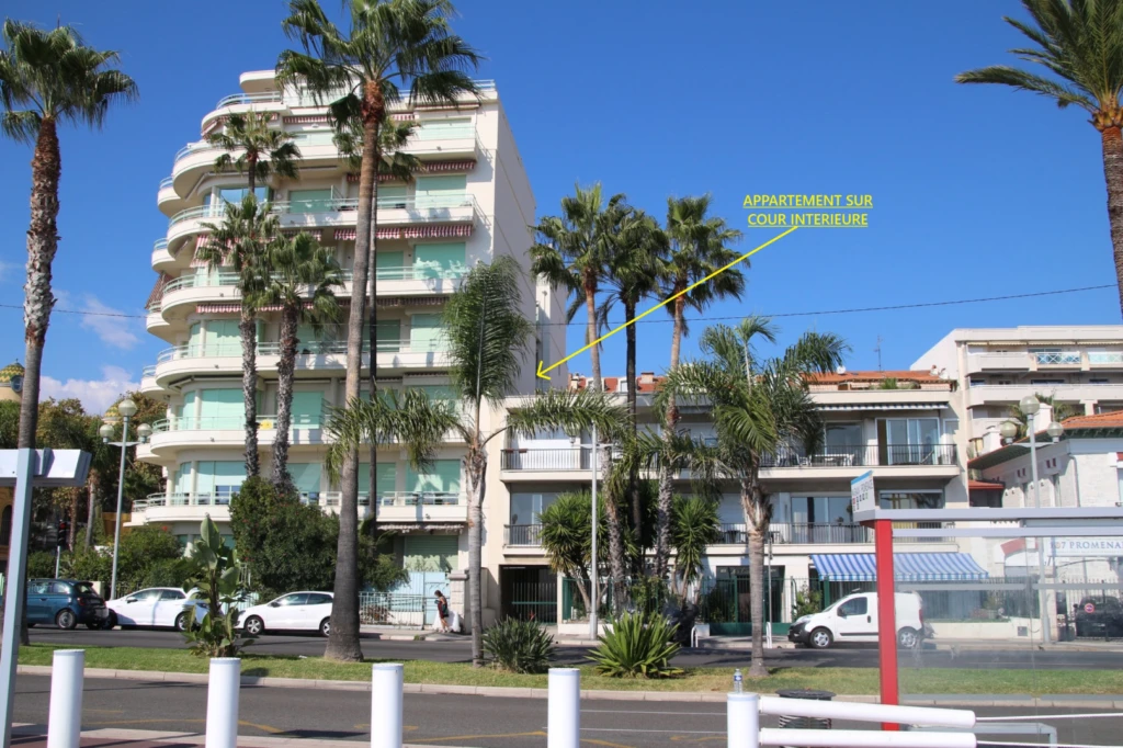 Appartement 3 pieces a vendre Nice Promenade des anglais au calme avec VUE MER 11