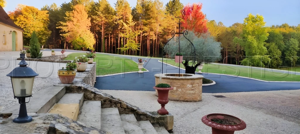 DORDOGNE MANOIR DU XVème 24 HA ETANG PUITS 5