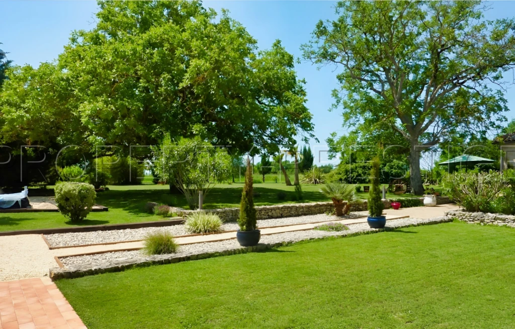 LOT ET GARONNE PROPRIETE XIXème EN PIERRES 3,6 HA 3