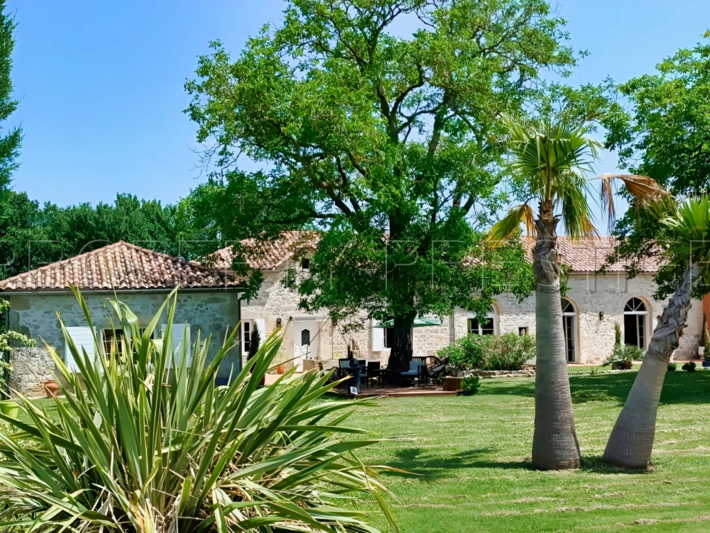 LOT ET GARONNE PROPRIETE XIXème EN PIERRES 3,6 HA 10