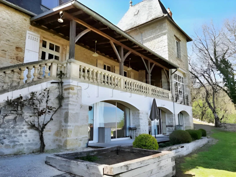 SUD-OUEST MANOIR 7 HA GÎTES MARIAGES 17
