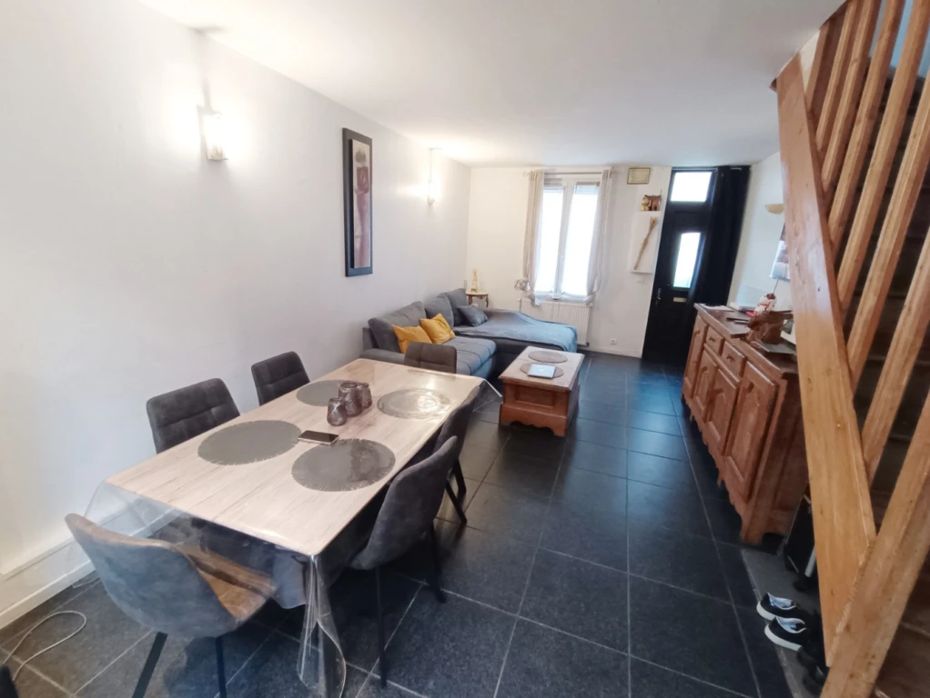 Amiénoise 2 chambres avec cave et terrasse 2