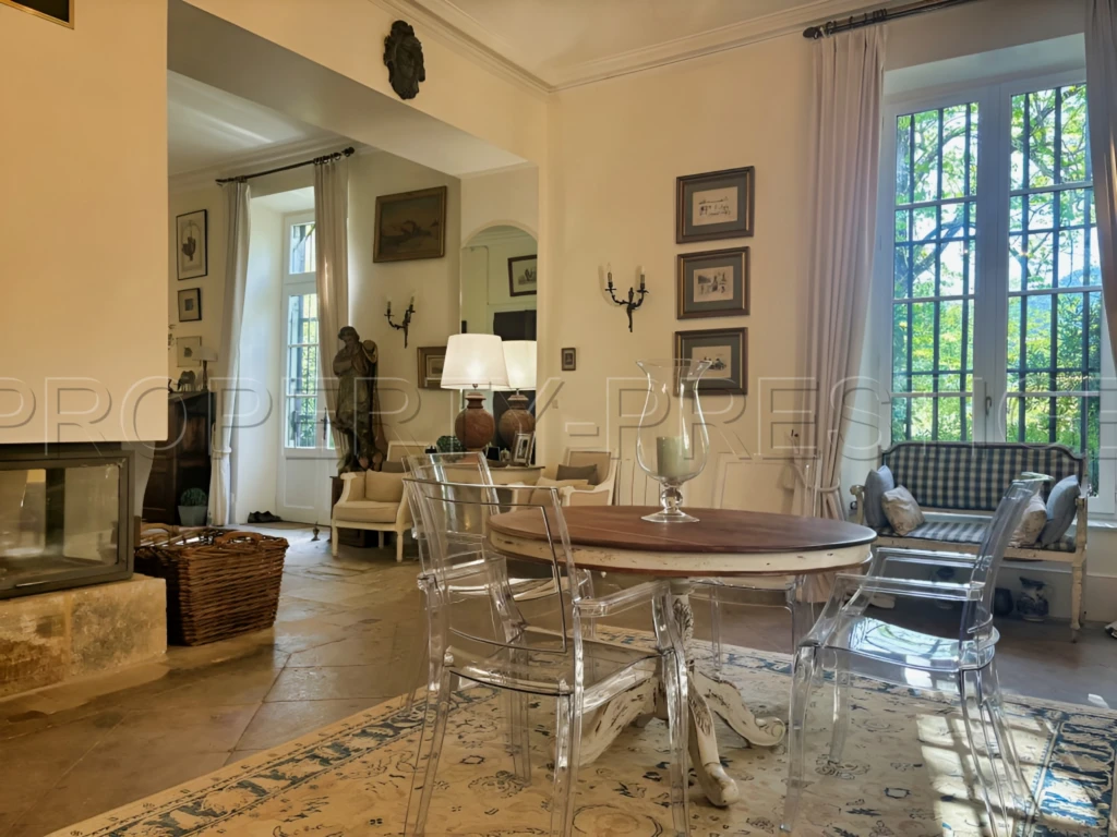 GARD DEMEURE PRIVEE CHATEAU XVIIème 4