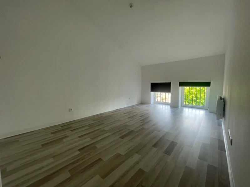 Appartement T5 de 89m² centre-ville de Mirecourt 16