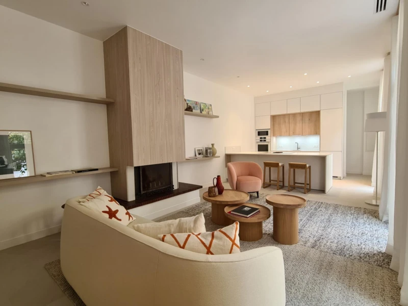 Maison duplex 131m2 - 4 pièces - Cannes (06400) 2