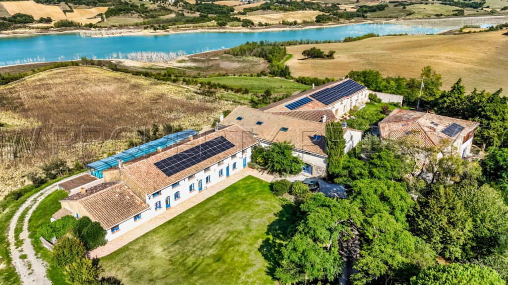 AUDE DOMAINE EVENEMENTIEL MARIAGES LAC 6,5 HA 6