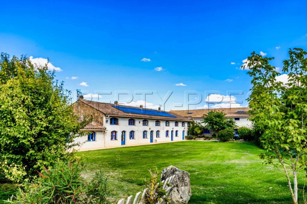 AUDE DOMAINE EVENEMENTIEL MARIAGES LAC 6,5 HA 7
