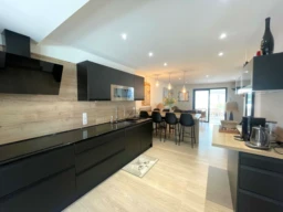 GRIMAUD - Duplex - 74m2 - 4 terrasses - Piscine - SPA - Garage 1
