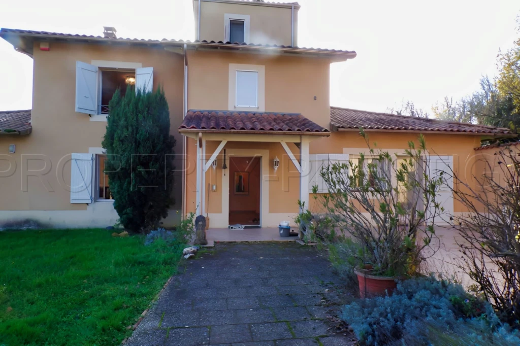 GERS PROPRIETE 30 HA BELLE NATURE 8
