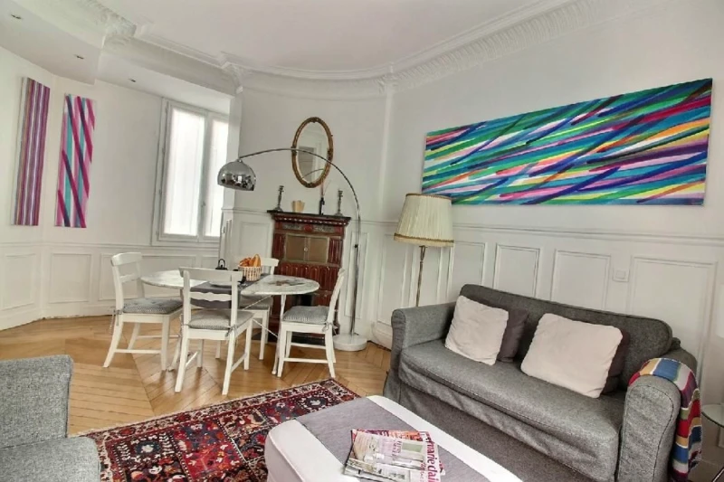 Location Appartement Meublé - 3 pièces - 70m² - St Lazare (loyer tout inclus) 1