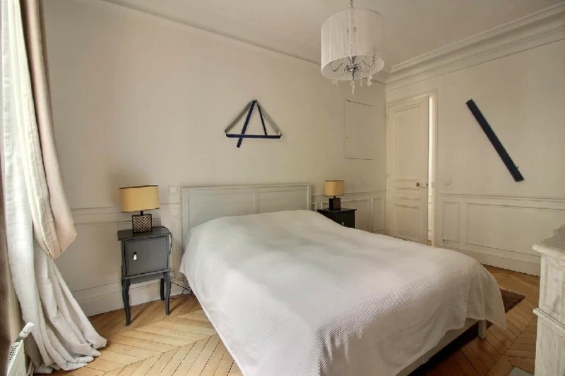 Location Appartement Meublé - 3 pièces - 70m² - St Lazare (loyer tout inclus) 3