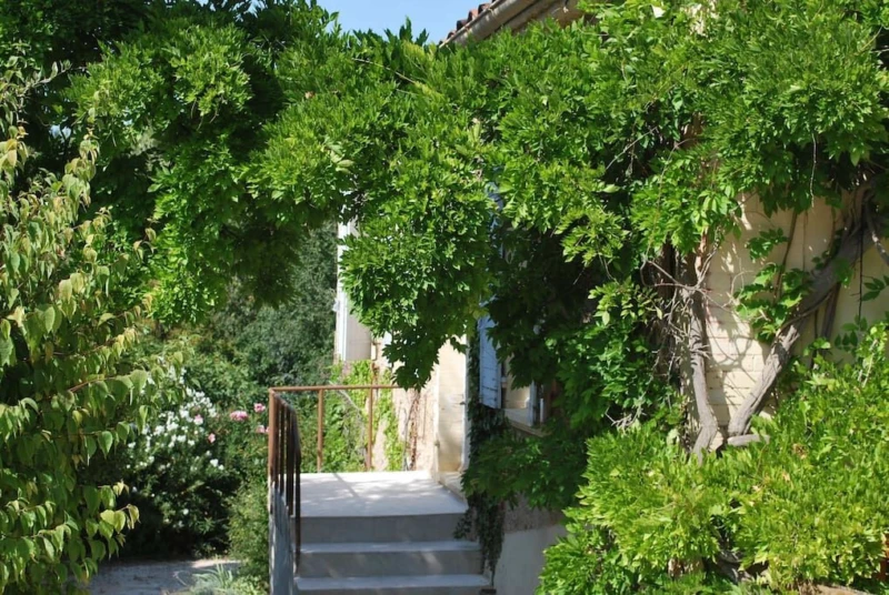 Bastide en Provence (loyer tout inclus) 18