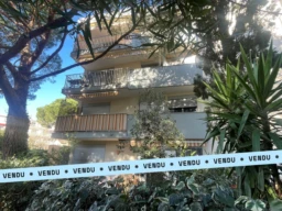 EXCLUSIVITE - Fréjus-Plage - Appartement 3 pièces - 60m2 - Terrasse - Parking 2