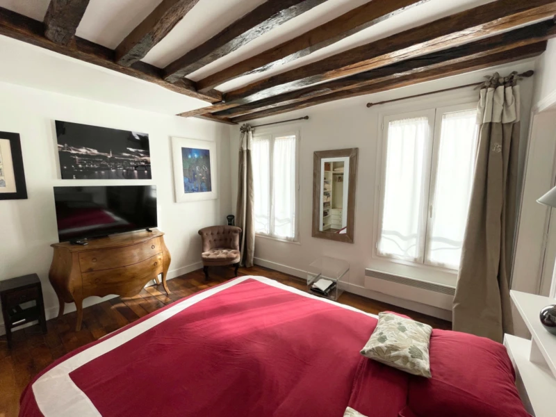 Elegant 2-Bedroom Apartment in a Prime Location close to Place des Vosges (loyer tout inclus) 14