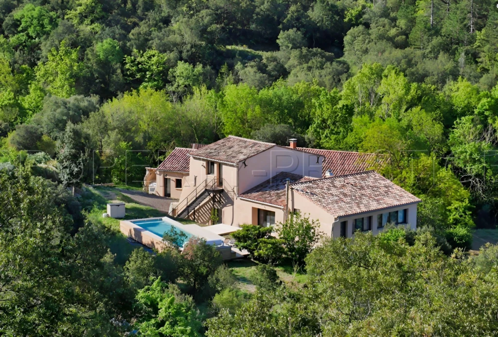 AUDE PROPRIETE ECOLOGIQUE GITES 180 HA 9