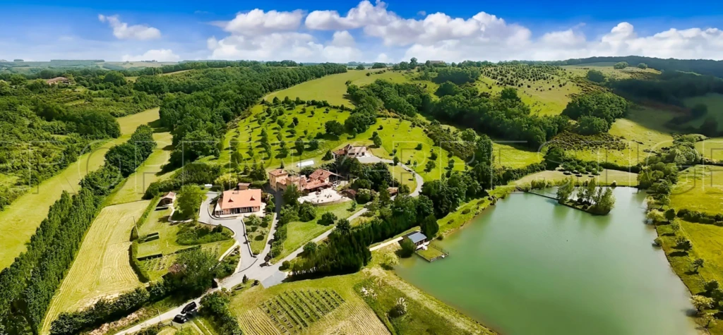 GERS PROPRIETE PRESTIGIEUSE 35 HA LAC 1