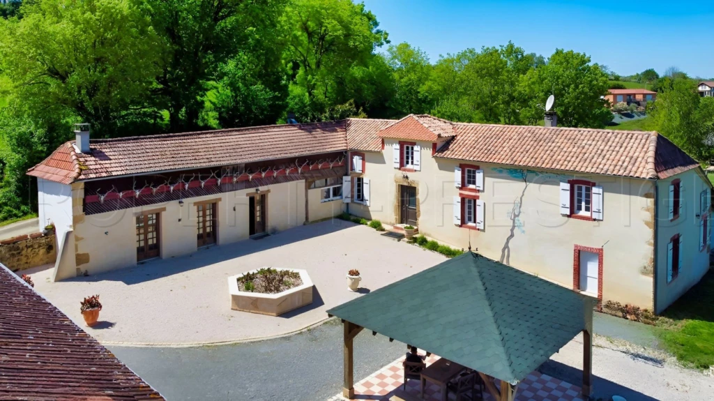 SUD-OUEST PROPRIETE AGRICOLE ET CHASSE 109 HA 1