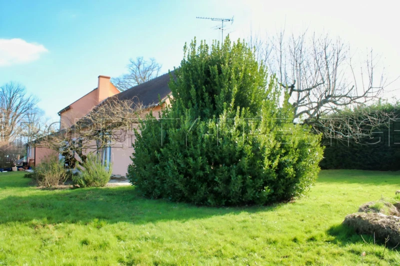 Havre de paix en Bourbonnais : Villa d&#039;exception à saisir 1