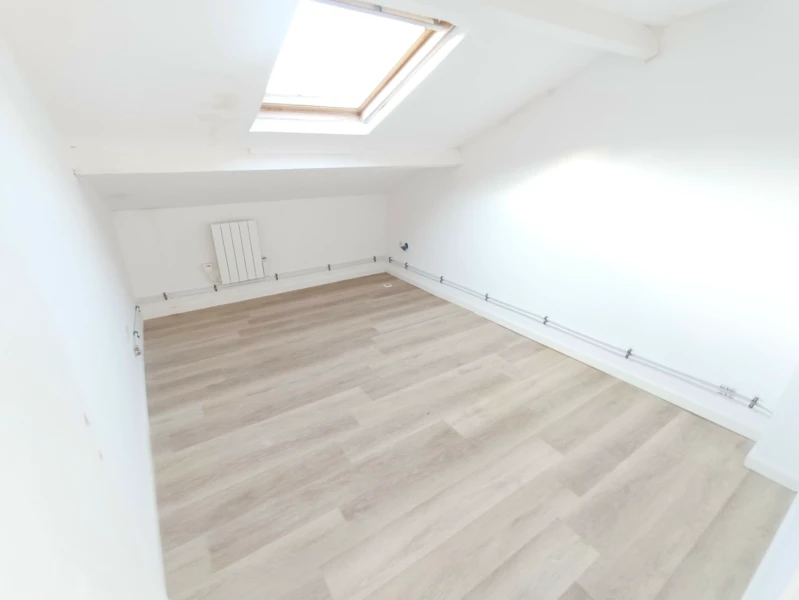 Immeuble 6 lots 175m2 rentabilité 9,5% St-Acheul 2