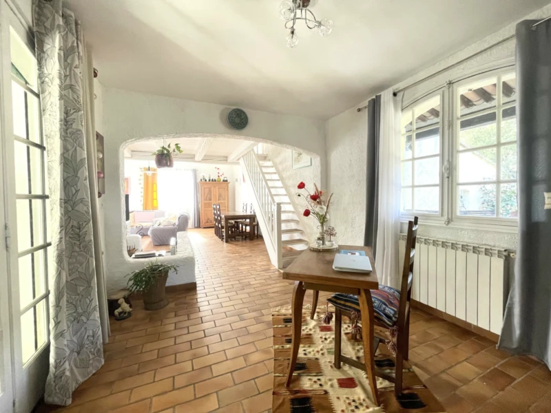 LE THORONET Villa traditionnelle 5 pièce(s) 158m2 Terrain 2289m2 4