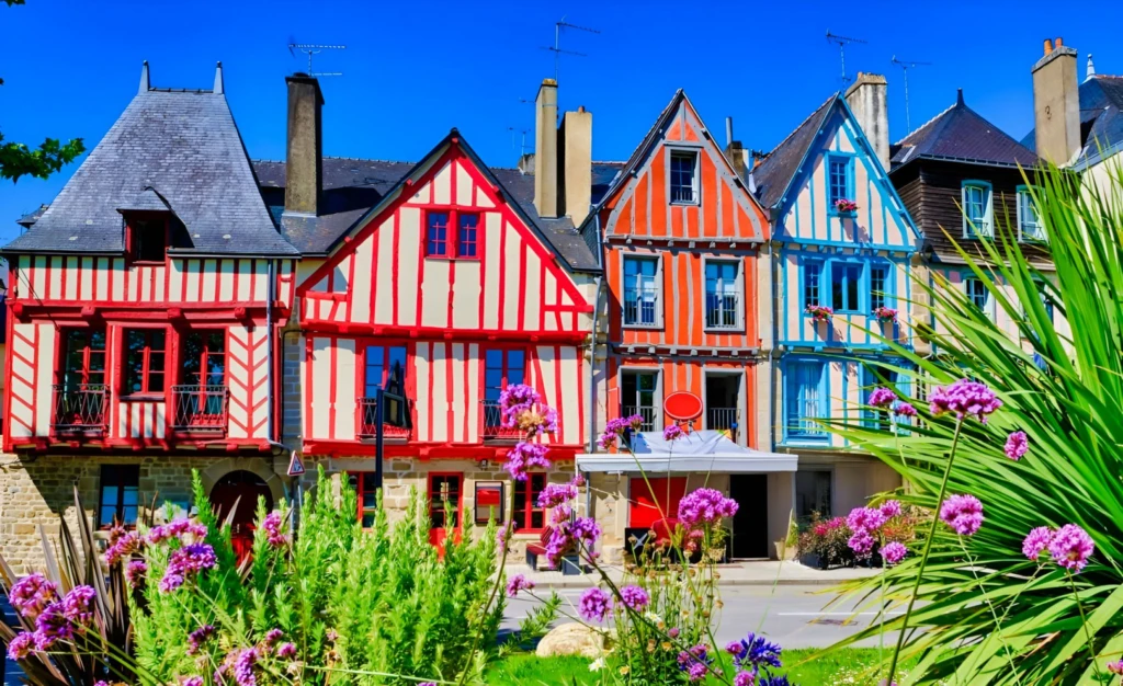 BRETAGNE – VILLAGE VACANCES – 5 HA 3