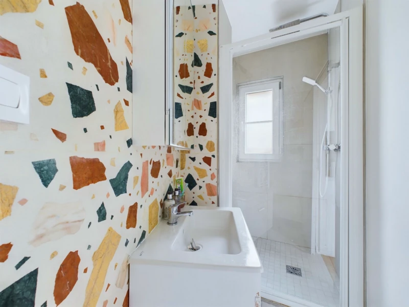 Superbe appartement 43m², Jules Joffrin (Paris) (loyer tout inclus) 5