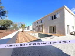 PUGET SUR ARGENS-VILLA NEUVE-PISCINE 3