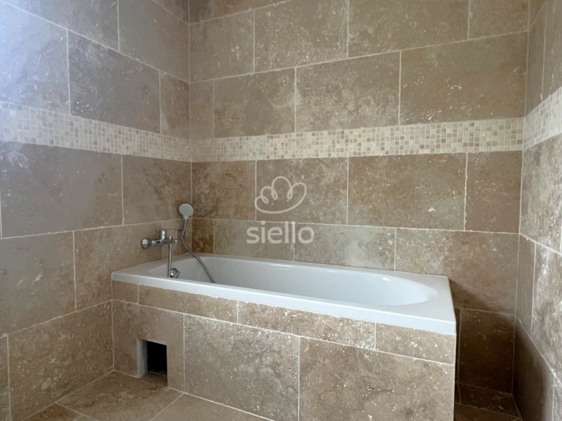 PUGET SUR ARGENS-VILLA NEUVE-PISCINE 8