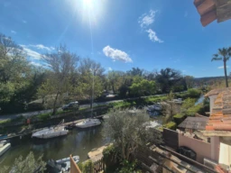 LA MAISON DU PETIT PORT. Entièrement rénovée en 2025. A 8mn de St Tropez ! (loyer tout inclus) 2