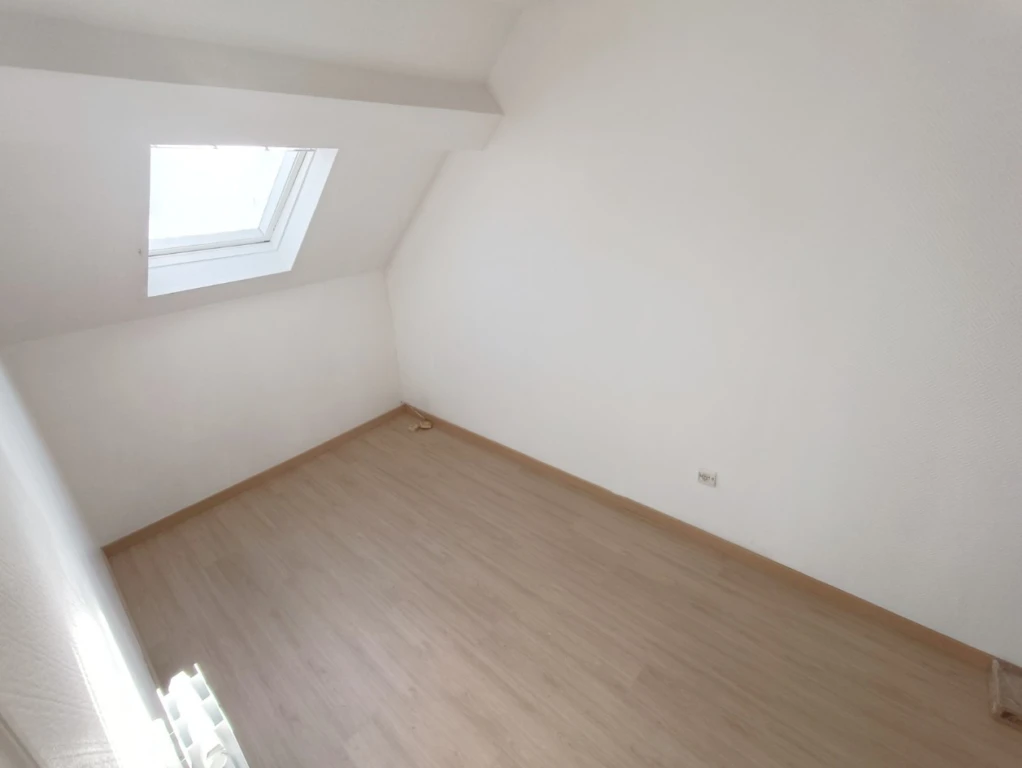 Maison une chambre et un bureau Amiens 8