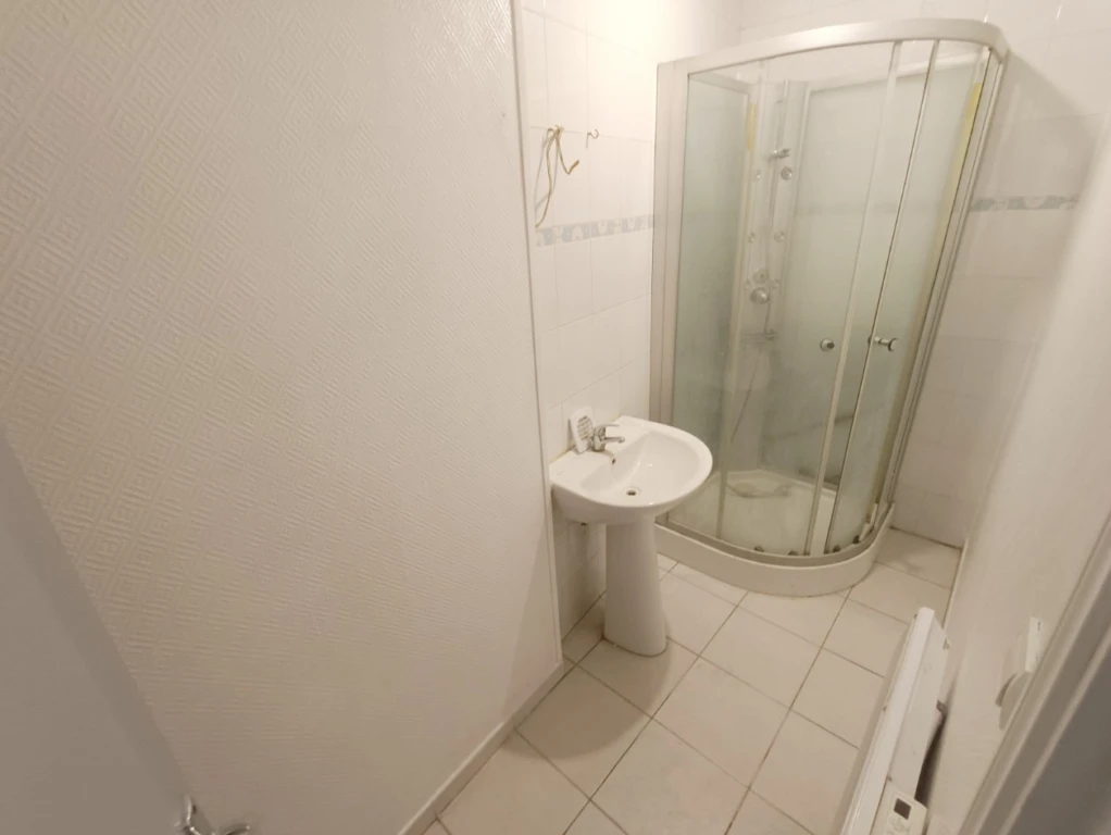 Maison une chambre et un bureau Amiens 9
