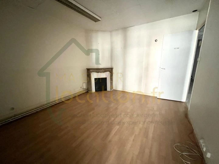 Local commercial 369m2 14