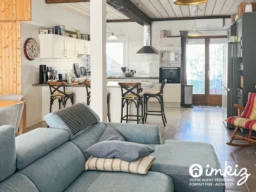 Rare, maison de village avec cour et piscine 3