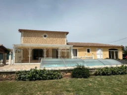 Magnifique villa contemporaine avec piscine 1