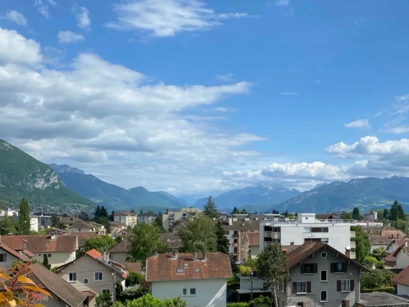 Appartement T2 lumineux avec balcon 1