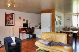 Grande Maison de 310 m² au Cœur d'un Village Proche de Thiers (63) 3