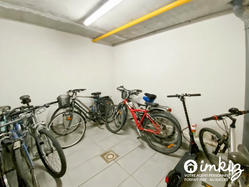 Appartement T3 + terrasse +2 parkings 14