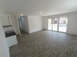 Appartement neuf, 2 chambres terrasse et parking 1