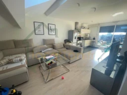 Appartement 3 pièces en DUPLEX dans une résidence calme et sécurisé dans SAINT-QUENTIN 1